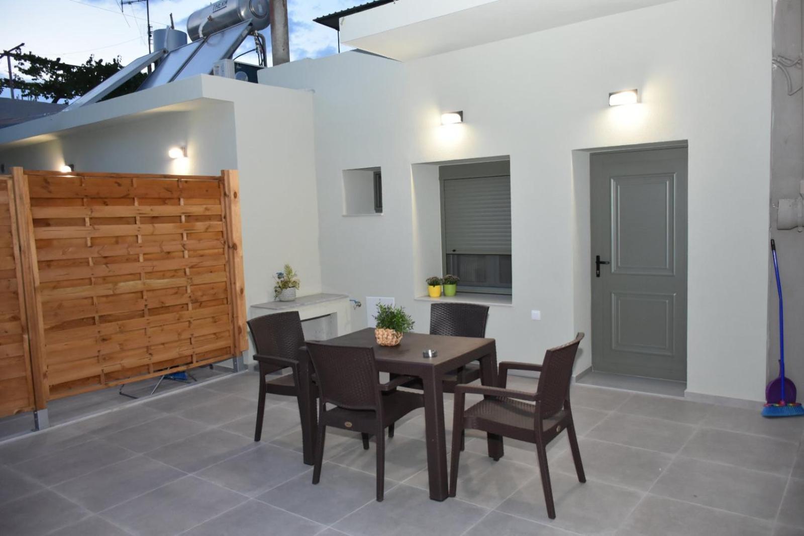 Manolis Cozy Home Chrissi Akti Chania Exterior foto